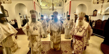 Τρισαρχιερατική Θεία Λειτουργία στον πανηγυρίζοντα Ιερό Καθεδρικό Ναό Αγίας Φωτεινής Ιεράπετρας