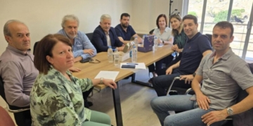 Συνάντηση με μέλη του Διοικητικού Συμβουλίου του Συλλόγου εργαζομένων στις Δημόσιες Οικονομικές Υπηρεσίες (Δ.Ο.Υ.) Ανατολικής Κρήτης είχαν ο Δήμαρχος Ιεράπετρας, Σητείας και Οροπεδίου