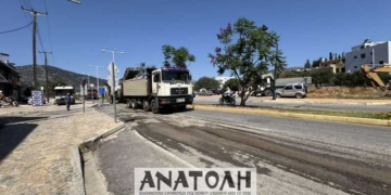 Εργασίες ασφαλτόστρωσης στην οδό Κ. Καραμανλή