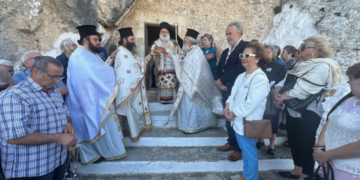 Αρχιερατική Θεία Λειτουργία στον σπηλαιώδη Ναό του Αγίου Πνεύματος στους Αρμένους Σητείας