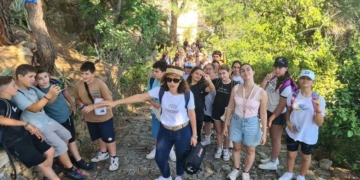 Μαθητές ανακαλύπτουν την ιστορία και τη φύση της Νεάπολης
