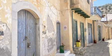 Ευαισθητοποιημένοι πολίτες στην Πάνω Ελούντα: Προσφορά ειδικής κούνιας για ΑμεΑ και γιορτή για όλους