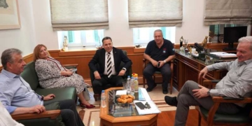 Συνάντηση Περιφερειάρχη Κρήτης με τον Πρόεδρο του ΕΚΑΒ