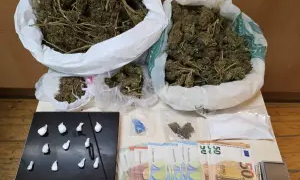 Συνελήφθησαν 4 άτομα κατηγορούμενοι για κατά περίπτωση κατοχή και διακίνηση ναρκωτικών ουσιών στο Ρέθυμνο