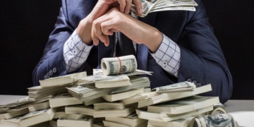 Μελέτη: Ο αριθμός των πλουσίων ποτέ στην ιστορία δεν ήταν τόσο μεγάλος και η περιουσία τους τόσο πολλή
