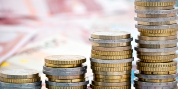 Αγγιξαν τα 4 δισ. ευρώ τα «φέσια» Δημοσίου σε ιδιώτες