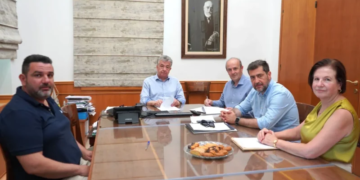 Σύμβαση Περιφέρειας Κρήτης και Δήμου Ιεράπετρας για τον καθαρισμό της Παχειάς Άμμου
