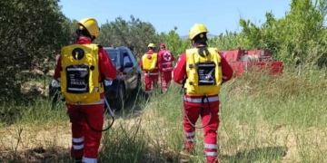 Εθελοντές Σαμαρείτες του Περιφερειακού Τμήματος Ιεράπετρας του Ελληνικού Ερυθρού Σταυρού συνέδραμαν στην κατάσβεση πυρκαγιάς στην περιοχή Λιβάδια Ιεράπετρας