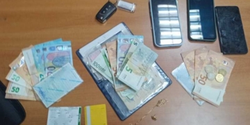 Συνελήφθησαν για  απάτες – είχαν αφαιρέσει συνολικά χρηματικά ποσά και κοσμήματα συνολικής αξίας άνω των 38.500 ευρώ