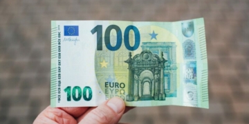 Πότε θα πληρωθούν τα 100 ευρώ στους εργαζόμενους