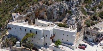 Κανονικά εφέτος οι ιερές Ακολουθίες και οι Παρακλητικοί Κανόνες στην ανακαινισμένη Ιερά Μονή Παναγίας Φανερωμένης Ιεράπετρας