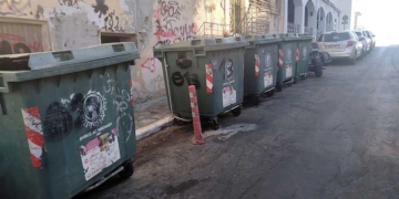 Θα μεταφερθούν οι κάδοι απορριμμάτων από την οδό Καπετάν Φαφούτη για να γίνει πλύσιμο και απολύμανση του δρόμου