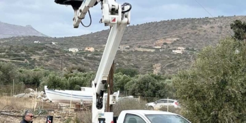 Αποκατάσταση βλαβών στον δημοτικό φωτισμό