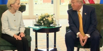 Φον ντερ Λάιεν για εμπορική συμφωνία με ΗΠΑ: Επιτυγχάνει βεβαιότητα σε αβέβαιους καιρούς