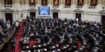 Αργεντινή: Το Κογκρέσο ενέκρινε νομοσχέδιο για αύξηση των συντάξεων, παρά την αντίθεση του προέδρου Μιλέι