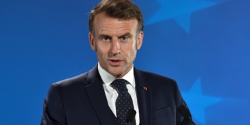 Μακρόν: Η Γαλλία θα διπλασιάσει τον στρατιωτικό προϋπολογισμό της ως το 2027