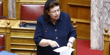 Μενδώνη: Προστατεύεται απολύτως το μνημείο Παπούρα με τη λογική της ολοκληρωμένης προστασίας