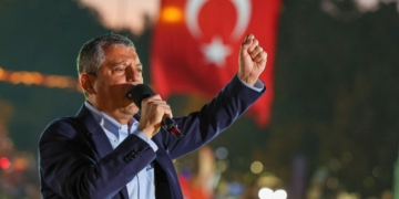 Τουρκία: Νιοστή έρευνα σε βάρος του επικεφαλής της αξιωματικής αντιπολίτευσης Οζέλ