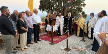 Πλήθος πιστών στον Μεγάλο πανηγυρικό Εσπερινό της εορτής της Αποτομής της Τιμίας Κεφαλής του Τιμίου Προδρόμου στην Ιερά Μονή Καψά Σητείας