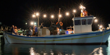«Βαρκαρόλα με Φεγγάρι»: Μουσικές βραδιές στο λιμάνι της Σητείας