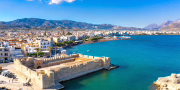 Zωντανή μορφωτική και ψυχαγωγική παράσταση για παιδιά από 5 έως 95 ετών