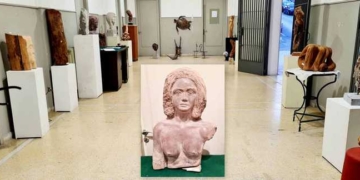 Εκπληκτικές δημιουργίες από πέτρα, ξύλο και μέταλλο