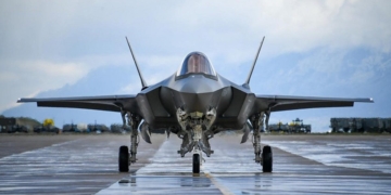 Απότομη προσγείωση της Αγκυρας για τα F-35
