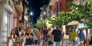 Μεγάλη Επιτυχία για το Πρώτο Street Sale Party στη Σητεία – Θερμή ανταπόκριση από κοινό και επισκέπτες