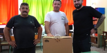 Ο Αθλητικός Όμιλος Βραχασίου στηρίζει το Δημοτικό Σχολείο Σισίου με δωρεά προτζέκτορα