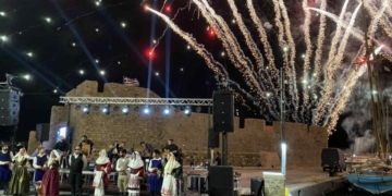Με μεγάλη συμμετοχή ντόπιων και επισκεπτών πραγματοποιήθηκε στο Δήμο Ιεράπετρας η Γιορτή για την Παγκόσμια Ημέρα Τουρισμού, με φόντο το ενετικό Φρούριο «ΚΑΛΕ»