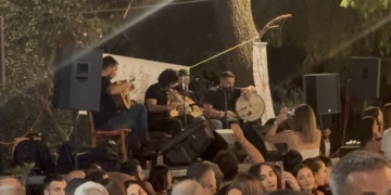 Ξεσήκωσαν τον κόσμο τα Ξυλουράκια στα Μέσα Λακώνια (video)