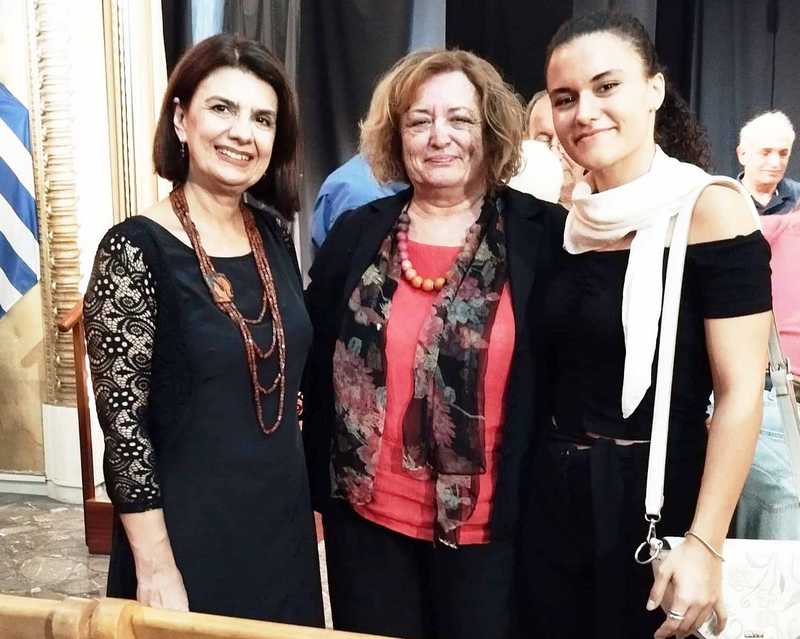 Η Πρόεδρος κριτικής Επιτροπής Τ. Καφετζάκη, η Μαρία Κωστάκη, η Ιωάννα Φούσκη