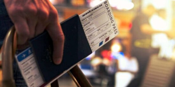 Εκπτώσεις σε ακτοπλοϊκά και αεροπορικά εισιτήρια για τη μετάβαση αναπληρωτών εκπαιδευτικών στην περιοχή τοποθέτησής τους