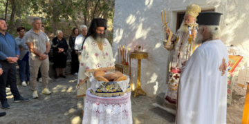 Αρχιερατική Θεία Λειτουργία στον πανηγυρίζοντα Ιερό Ναό Αγίου Δημητρίου στην περιοχή «Αδριανού» της Ενορίας Ορεινού Ιεράπετρας
