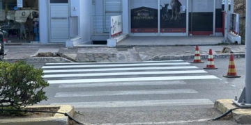 Εργασίες διαγράμμισης στην οδό Κ.Καραμανλή