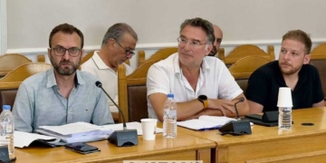 «Πράσινο» φως με ομοφωνία για τη Μονάδα Αφαλάτωσης στην Πλάκα