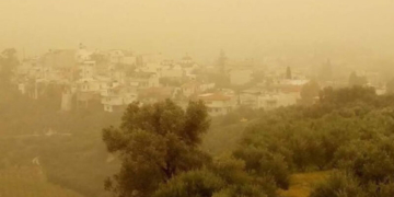Αφρικανική σκόνη «σκεπάζει» ξανά την Κρήτη – Δύο ισχυρά επεισόδια μεταφοράς τις επόμενες ημέρες