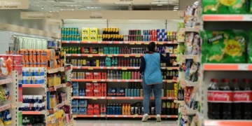 Μειώσεις τιμών σε 2.000 κωδικούς προϊόντων των σούπερ μάρκετ