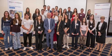 Eurobank | 23 χρόνια «Μπροστά για την Παιδεία» – Η Αριστεία στο επίκεντρο