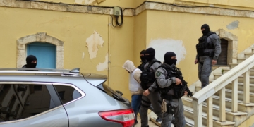 Προσωρινά κρατούμενος ο 23χρονος ο οποίος σκότωσε τον 54χρονο στη γιορτή του κάστανου