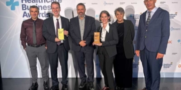 Διπλή διάκριση με δύο Βραβεία  για το Πρόγραμμα ΖΩΗ  της Περιφέρειας Κρήτης στα Healthcare Business Awards 2025