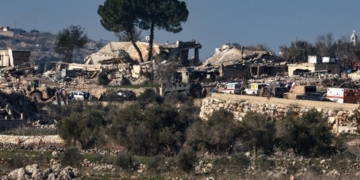 Νεκρός διευθυντής σχολείου σε νέο πλήγμα του Ισραήλ στον νότιο Λίβανο