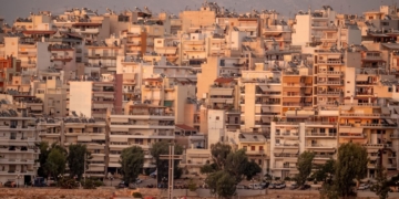 Δωρεές – κληρονομιές: Οι αλλαγές και οι κρίσιμες ημερομηνίες για την εφορία – Oδηγός της ΑΑΔΕ με 86 ερωτήσεις-απαντήσεις
