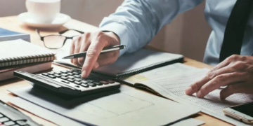 Μειώσεις φόρων 1,5 δισ. ευρώ για 4 εκατομμύρια πολίτες το 2026 – Τι αλλάζει άμεσα και για ποιους