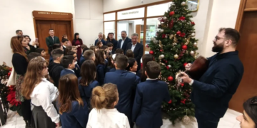 Ευχές και κάλαντα στον Περιφερειάρχη Κρήτης για τα Χριστούγεννα