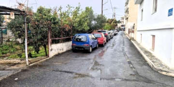 Έναρξη εργασιών για τη δημιουργία χώρου στάθμευσης στην οδό Μάνου Κατράκη