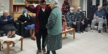 Τη Μονάδα Φροντίδας Ηλικιωμένων Ενορίας Αγίας Τριάδος επισκέφθηκε ο Δήμαρχος Αγίου Νικολάου