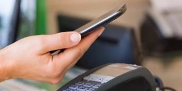 Οι ψηφιακοί έλεγχοι μέσω POS, IRIS και myDATA συρρίκνωσαν φοροδιαφυγή και «κενό ΦΠΑ»