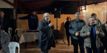 Χριστουγεννιάτικες ευχές από το Παλαίκαστρο Σητείας (video)