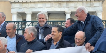 Δήμαρχος Σητείας : “Είναι η πρώτη φορά που οι δήμαρχοι κατεβαίνουν στο πεζοδρόμιο, η κατάσταση για τους δήμους όλης της χώρας είναι πλέον ασφυκτική”